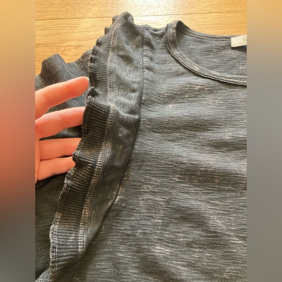 🖤 EUC/like new Eri + Ali washed ruffle top - Picture 8 of 12